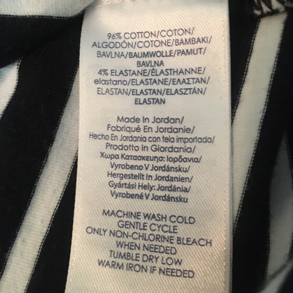 ❣️sold❣️ Chaps M t-shirt black and white stripe - Picture 6 of 7